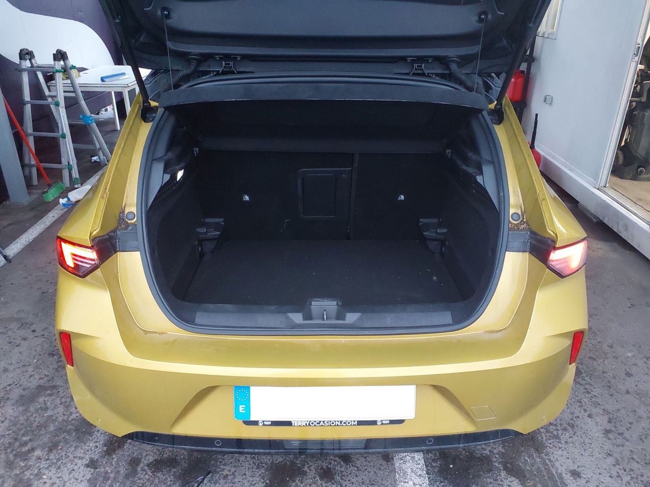 Opel Astra 1.2T XHT 130CV GS - Foto 6