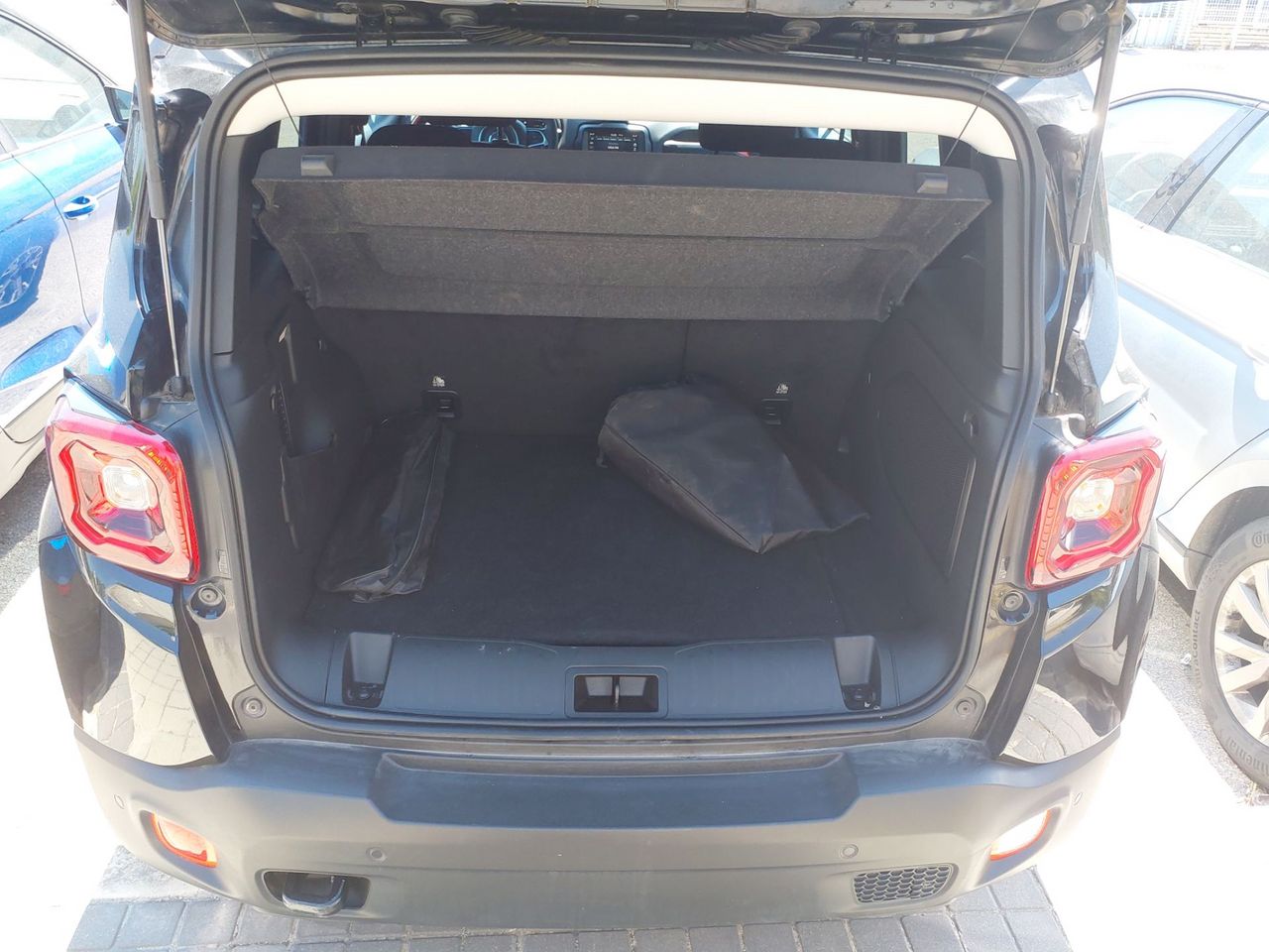 Jeep Renegade Thawk 1.3 PHEV 240CV - Foto 6