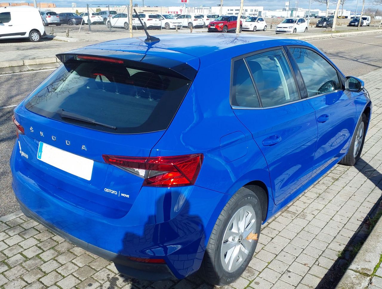 Skoda Fabia Ambition 1.0 95CV - Foto 4