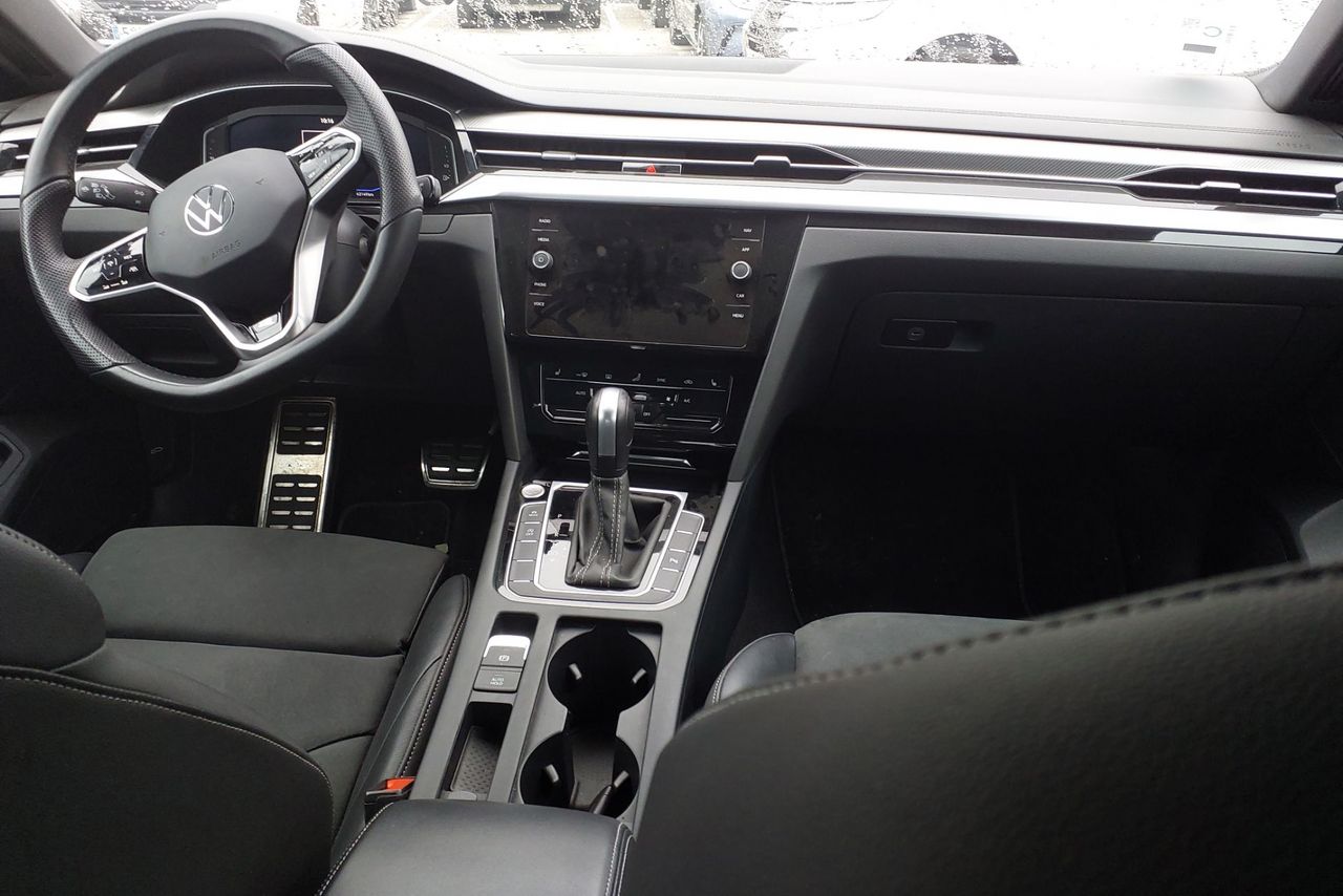 Volkswagen Arteon R- Line 2.0 150CV - Foto 6