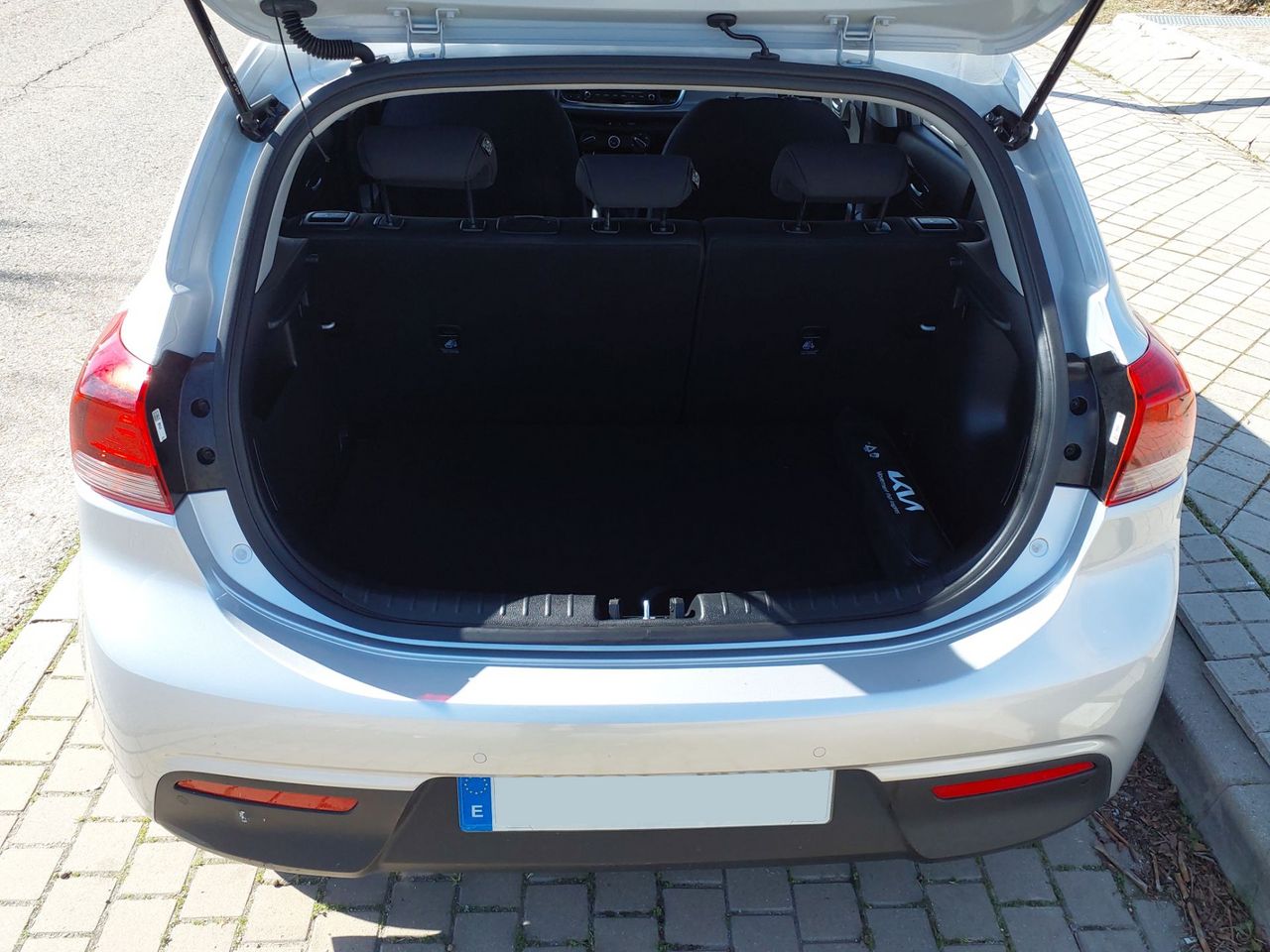 Kia Rio Active 1.0 100CV - Foto 6