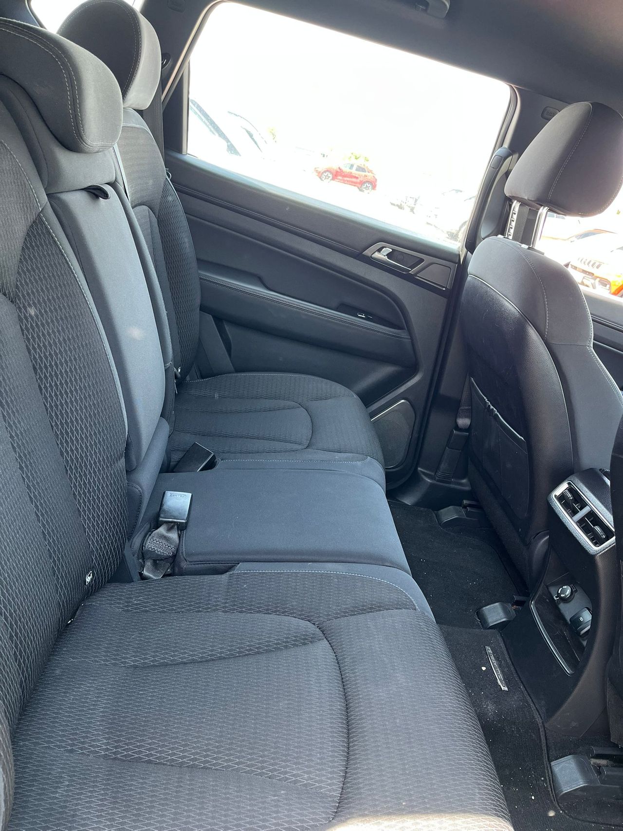 KGM Rexton D22T 4X4 PRO AUT - Foto 7
