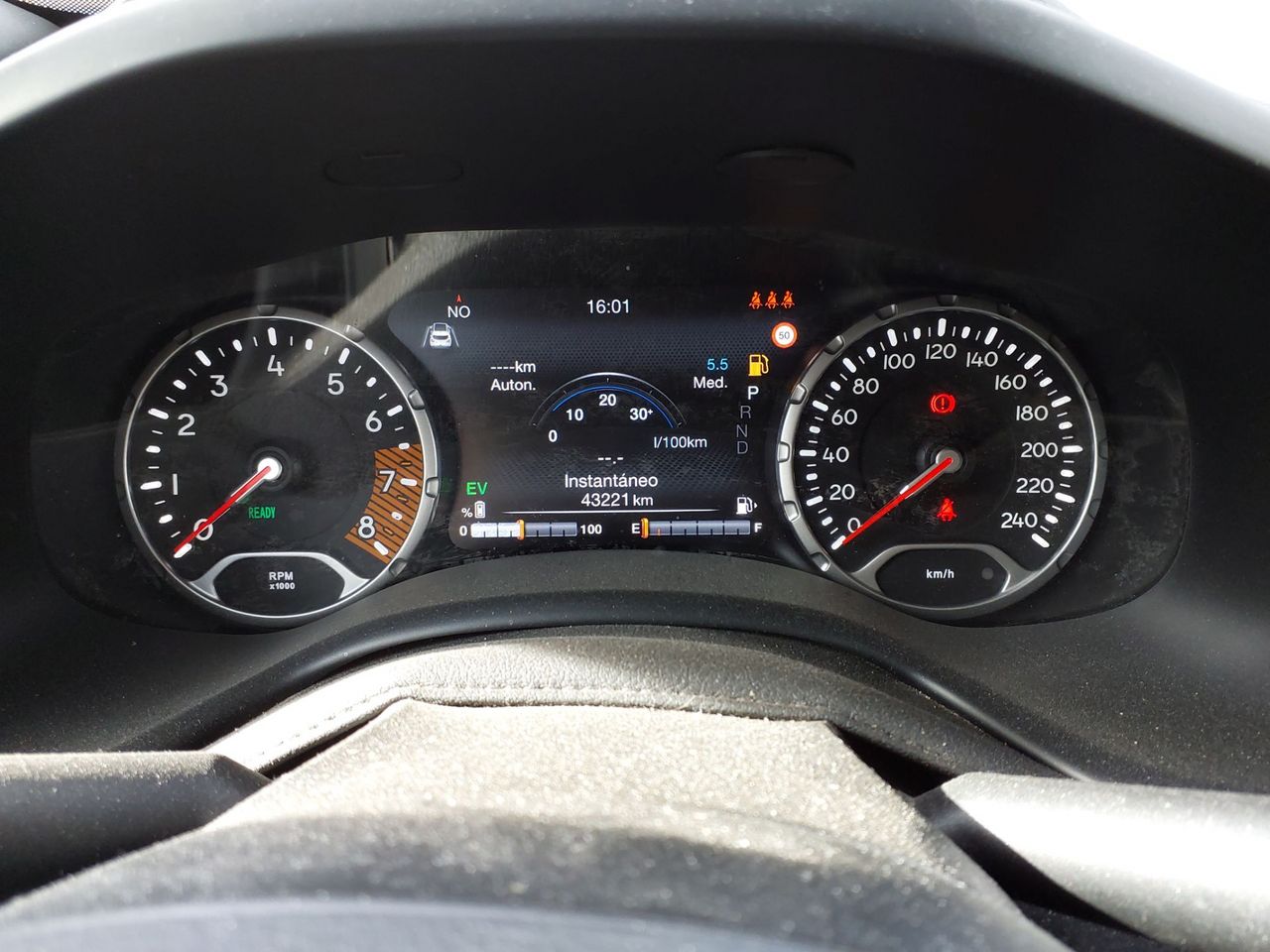 Jeep Renegade 1.6 Limited 130CV MHEV - Foto 9