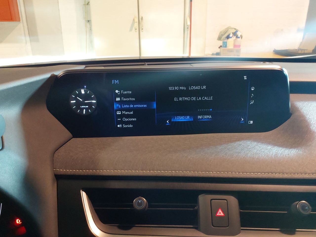 Lexus UX 300E Luxury - Foto 8