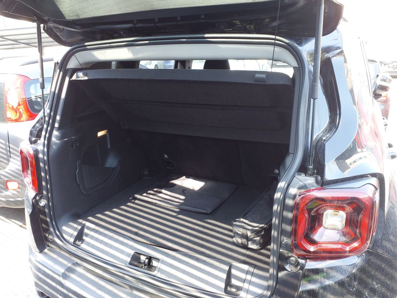 Jeep Renegade 4xe 1.3 PHEV 177 kW(240CV) Trailhawk AT - Foto 11