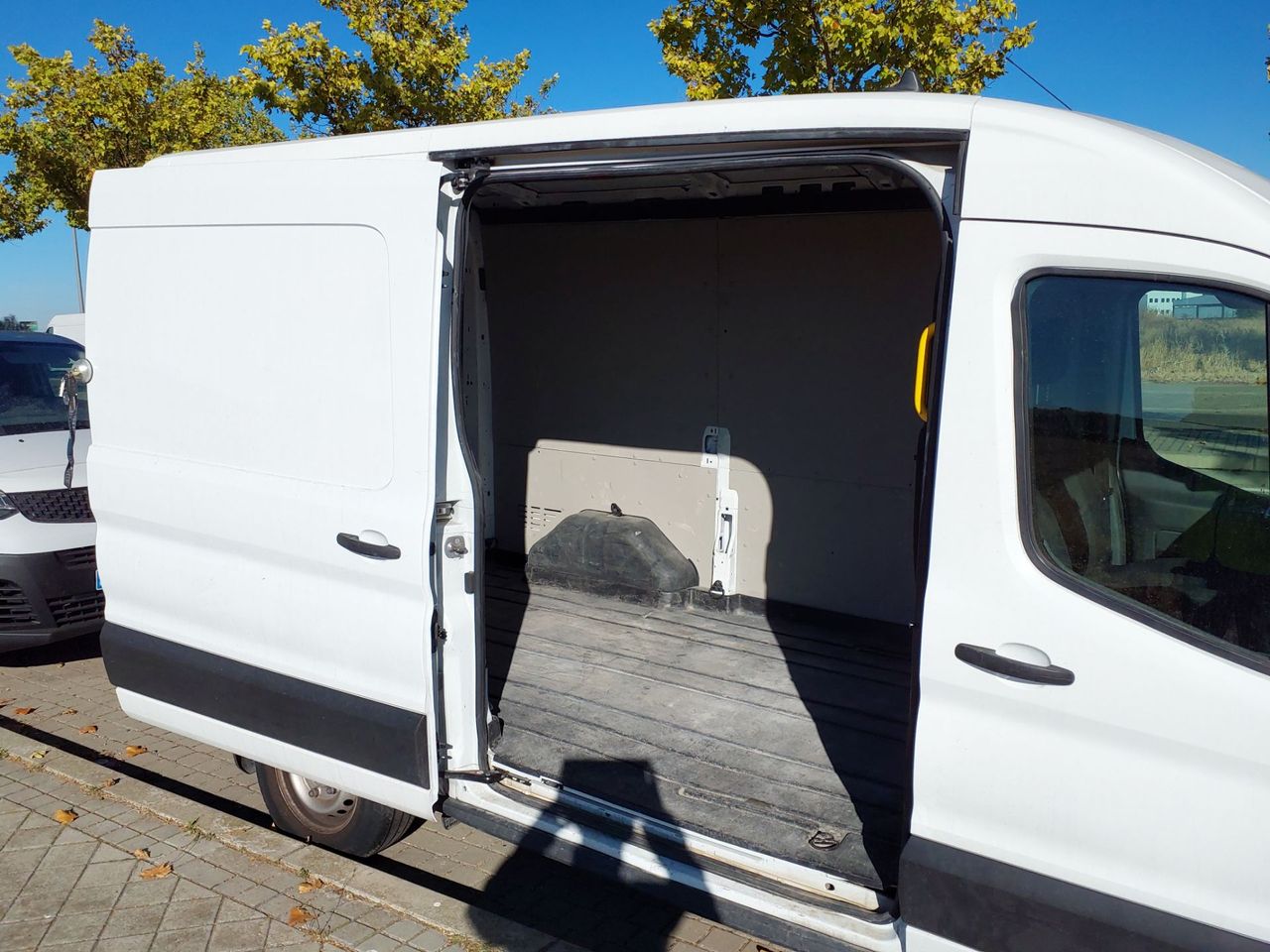 Ford Transit 310 EB Hybrid 130CV - Foto 9
