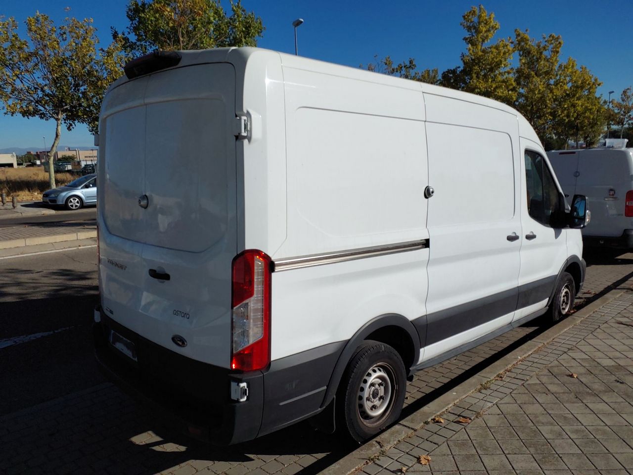 Ford Transit 310 EB Hybrid 130CV - Foto 5