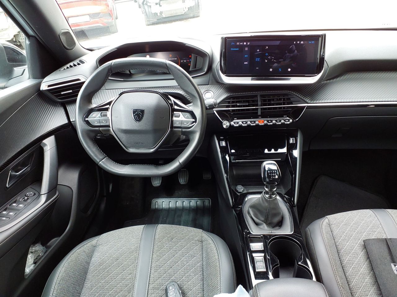 Peugeot 2008 Allure Puretech 100 S&S 6 Vel. MAN - Foto 6