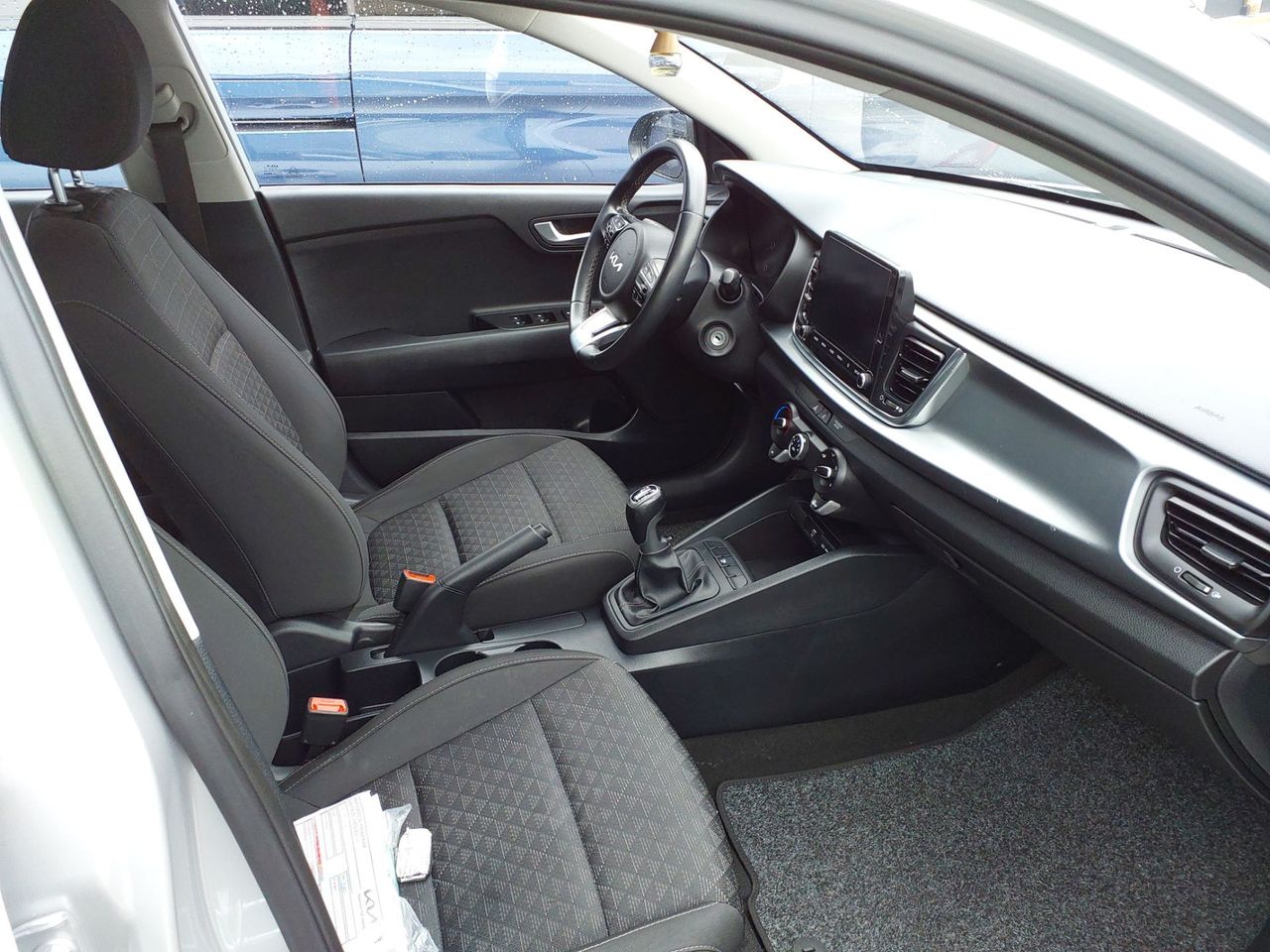 Kia Rio 1.0 T-GDi 74kW (100CV) MHEV iMT Concept - Foto 6