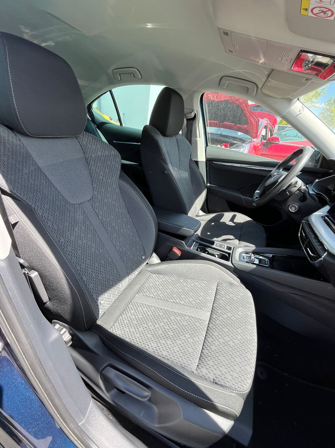 Skoda Octavia 1.5 TSI m-HEV 110kW(150CV) DSG Selection - Foto 8