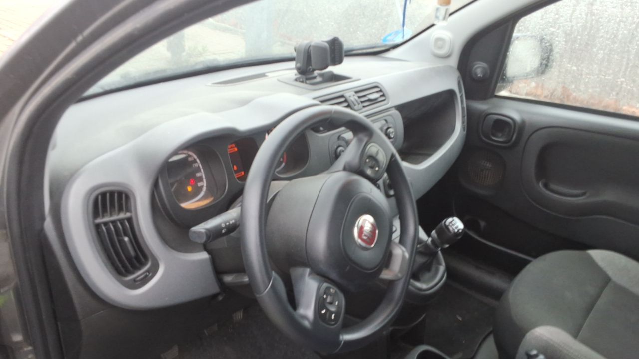 Fiat Panda City Life Hybrid 1.0 Gse 51kw (70CV) - Foto 6