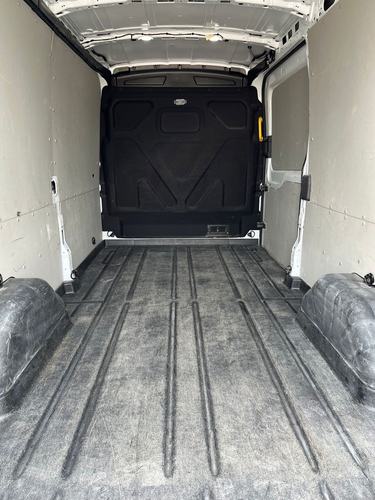 Ford Transit FT350 L3 EB 130CV - Foto 8