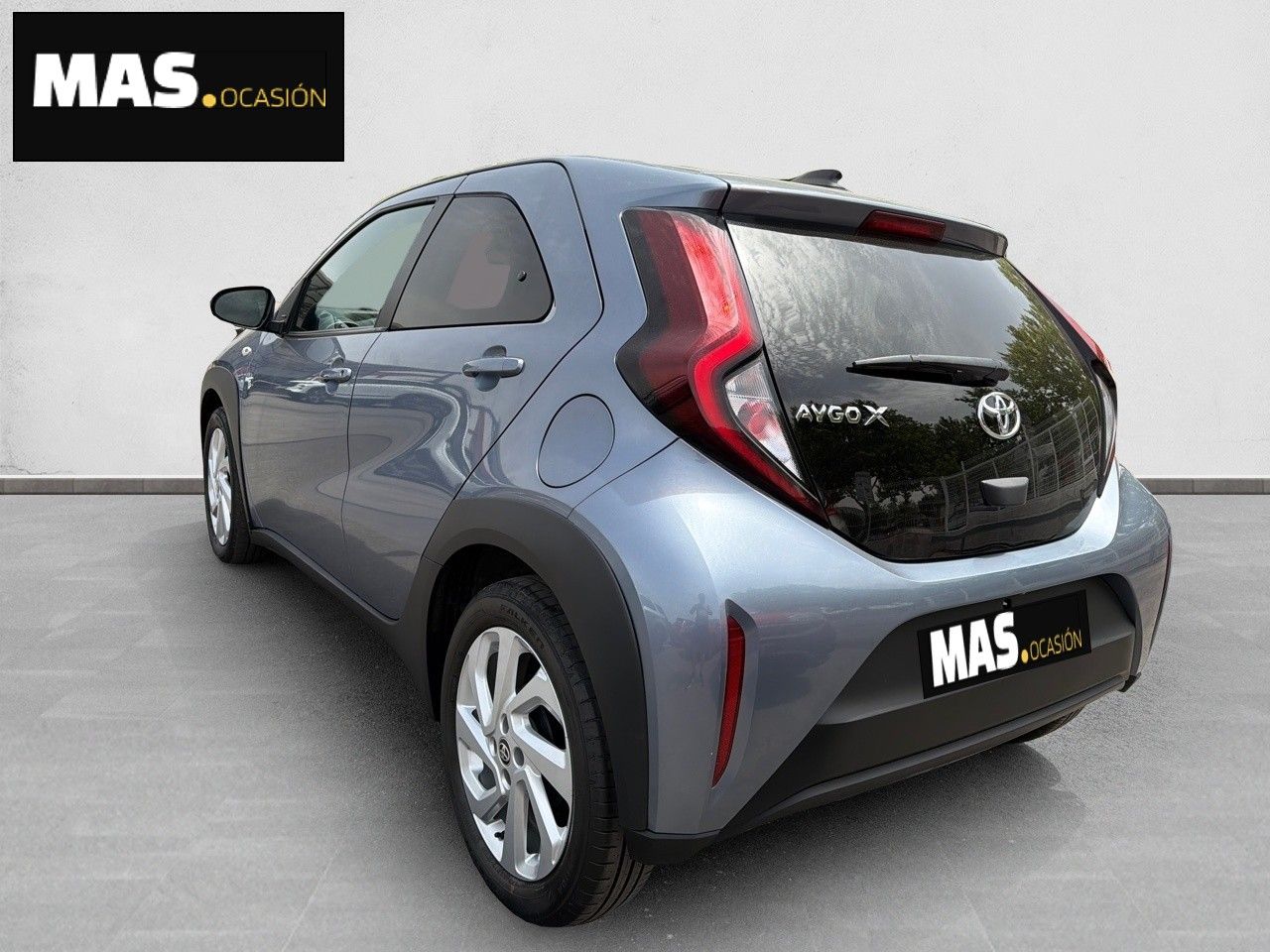 Toyota Aygo X Cross 1.0 VVT-I 72CV Like - Foto 8