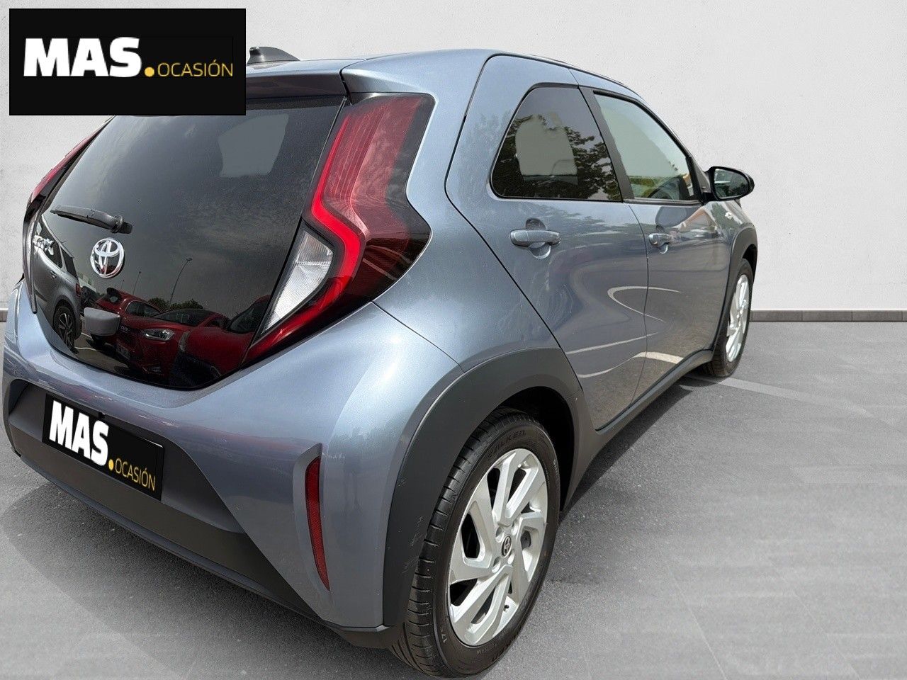 Toyota Aygo X Cross 1.0 VVT-I 72CV Like - Foto 13