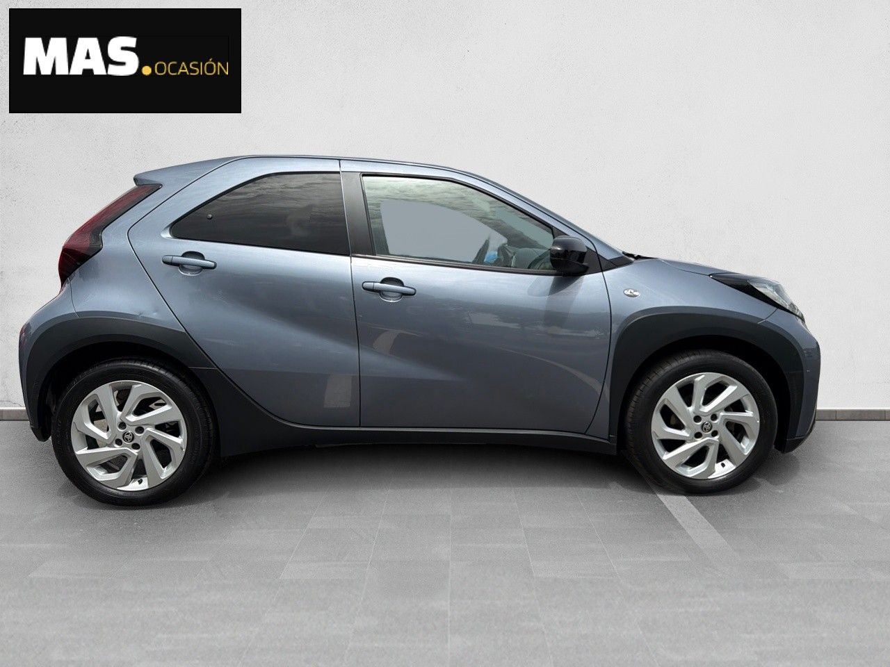 Toyota Aygo X Cross 1.0 VVT-I 72CV Like - Foto 5