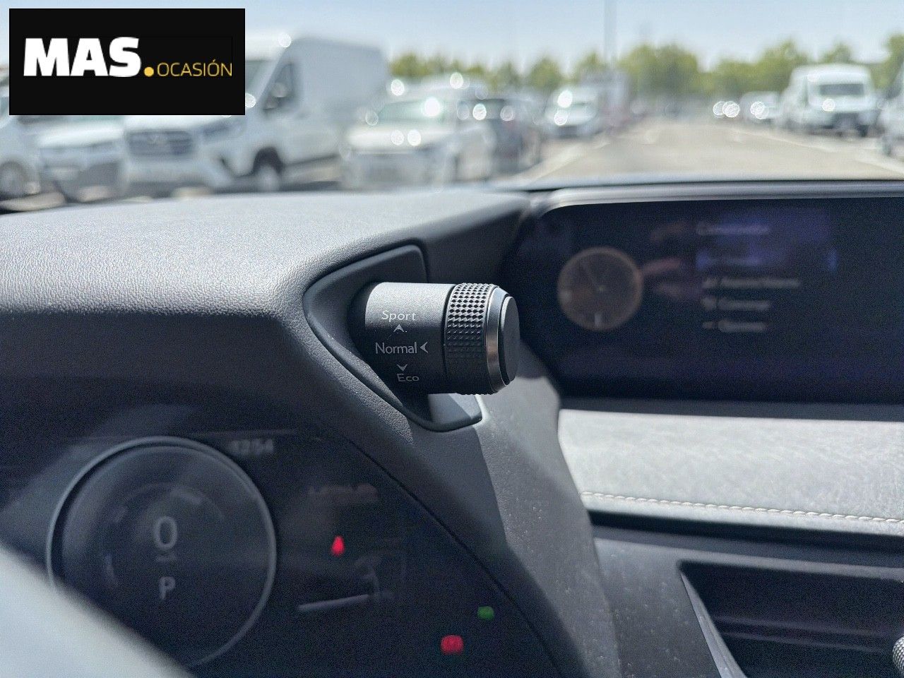 Lexus UX 300e Luxury - Foto 40