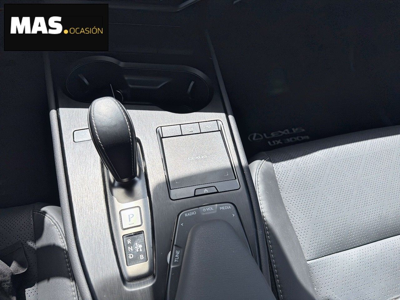 Lexus UX 300e Luxury - Foto 29