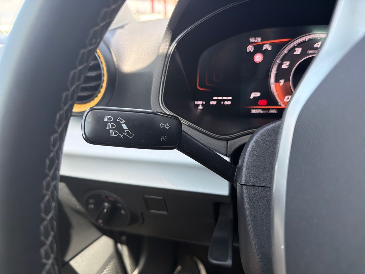 Seat Arona 1.0 TSI 85kW (115CV) DSG Style XL - Foto 19