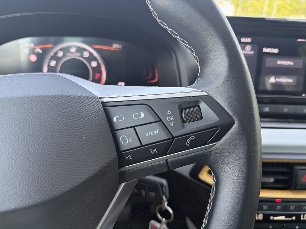 Seat Arona 1.0 TSI 85kW (115CV) DSG Style XL - Foto 17