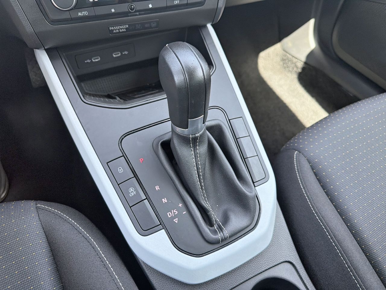Seat Arona 1.0 TSI 85kW (115CV) DSG Style XL - Foto 22