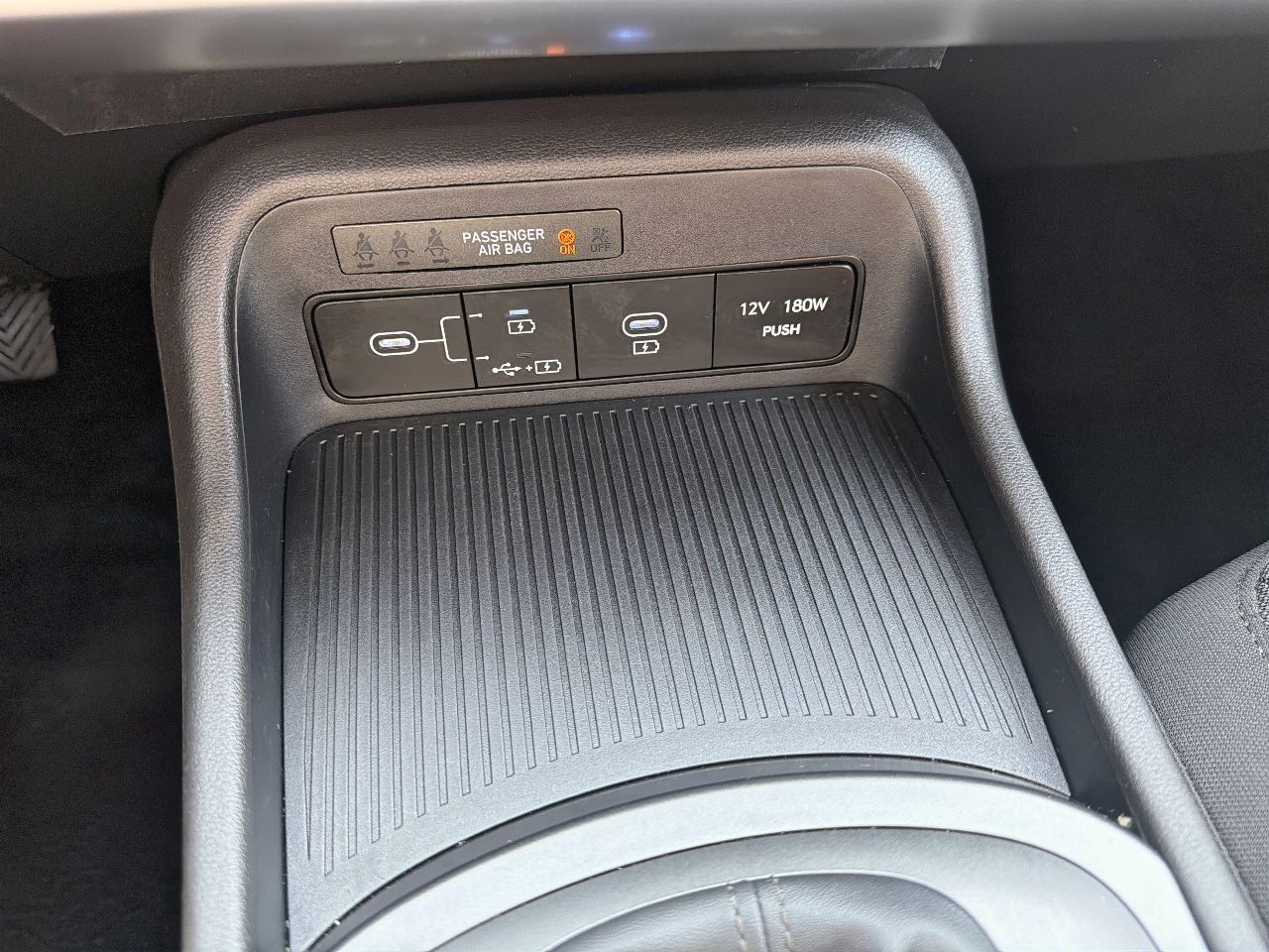 Hyundai Kona 1.0T 100CV Maxx - Foto 24