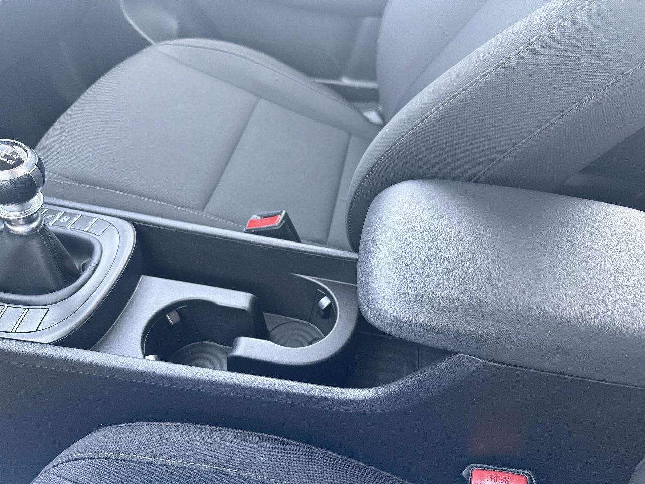 Hyundai Kona 1.0T 100CV Maxx - Foto 32