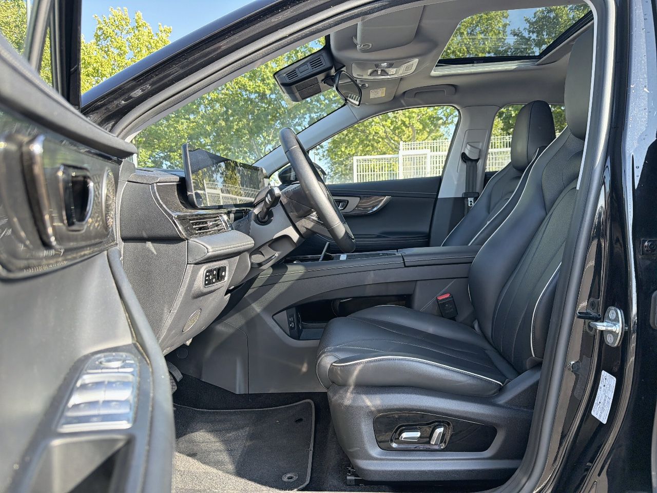Omoda 5 MY25 - Premium 1.6 TGDI 108kW (145cv) - Foto 10