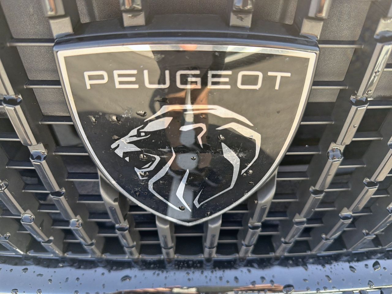 Peugeot 2008 Active Puretech 100 S&S 6 Vel. MAN - Foto 32