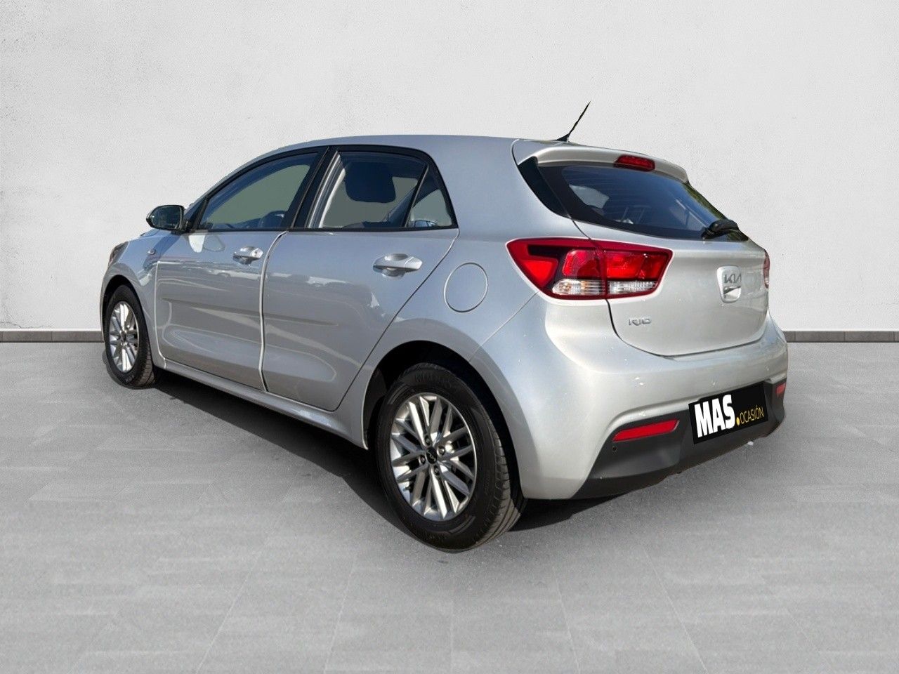 Kia Rio Active 1.0 100cv - Foto 8