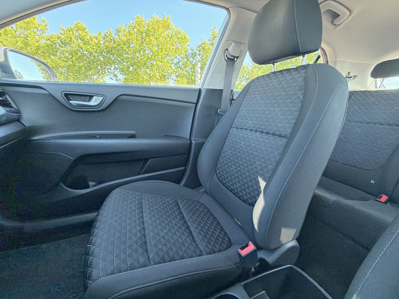 Kia Rio Active 1.0 100cv - Foto 30