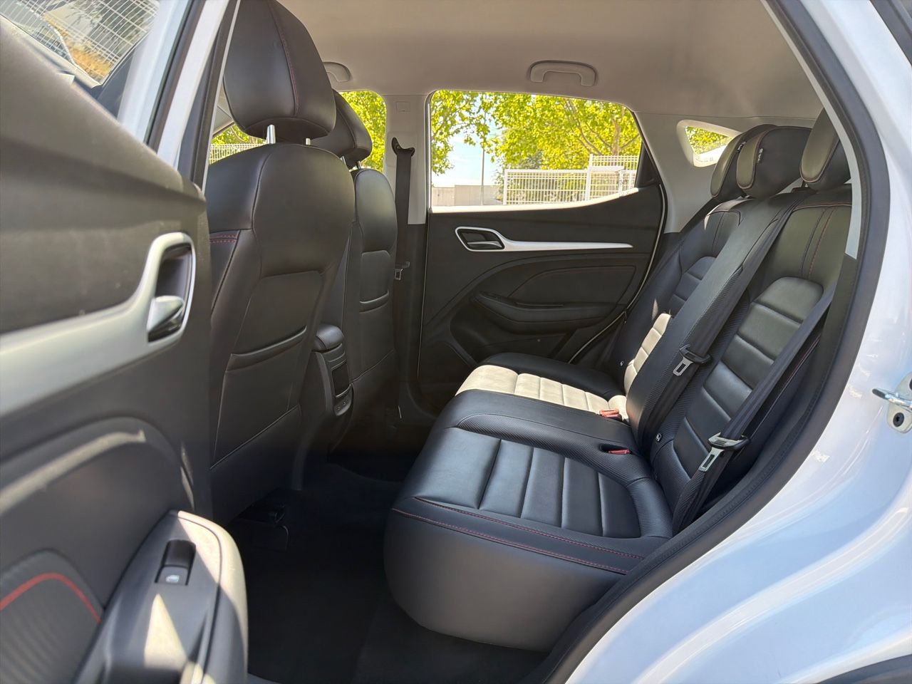 MG ZS 1.0T Luxury Auto - Foto 11