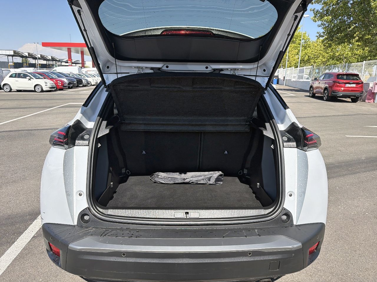 Peugeot 2008 Allure Pack Puretech 100 S&S 6 Vel. MAN - Foto 7