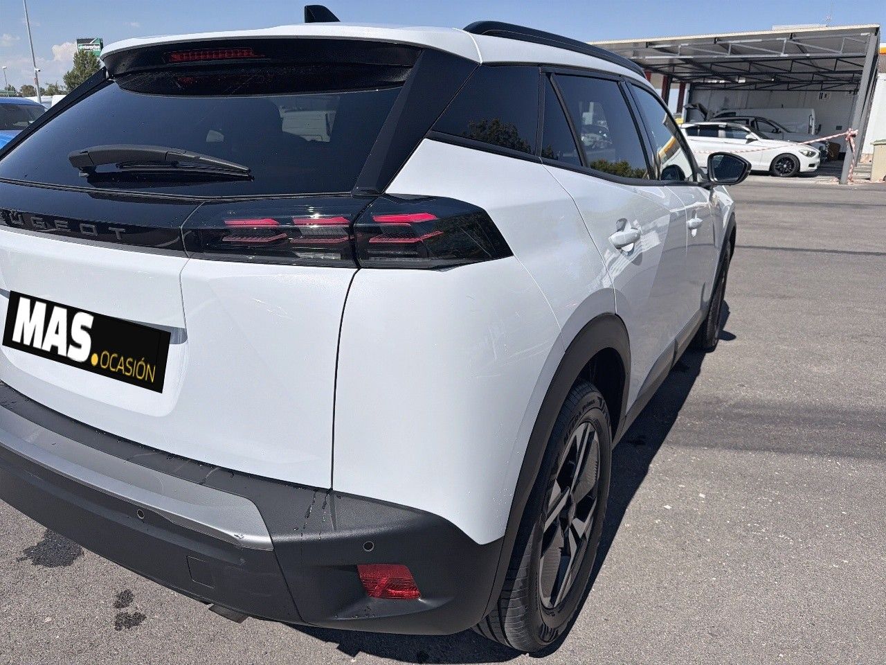 Peugeot 2008 Allure Pack Puretech 100 S&S 6 Vel. MAN - Foto 13