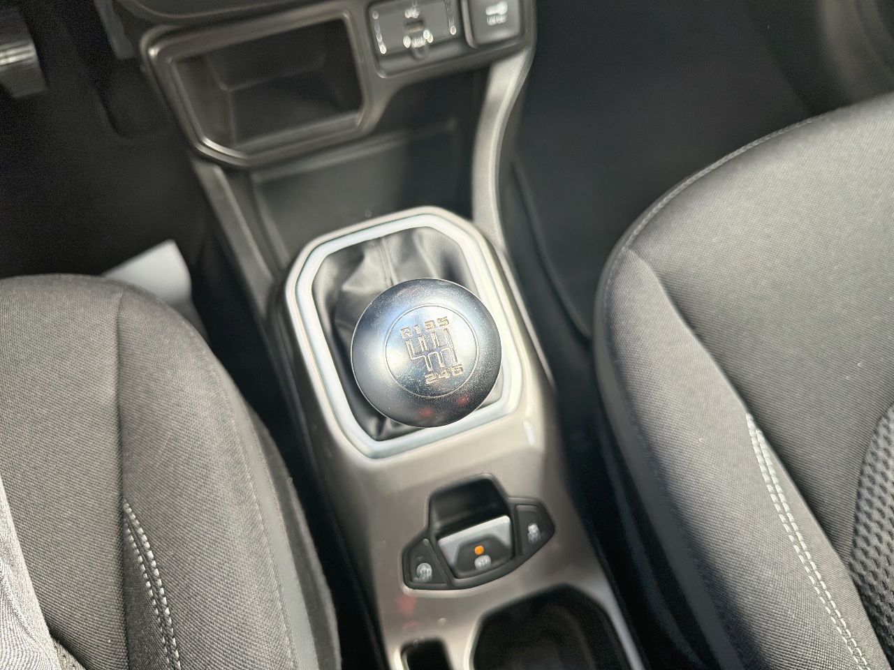 Jeep Renegade Limited 1.6 Mjet 95,6kW (130CV) 4x2 - Foto 24