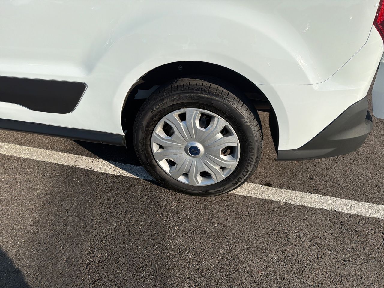 Ford Transit Connect FT210 L2 TREND 100CV - Foto 12