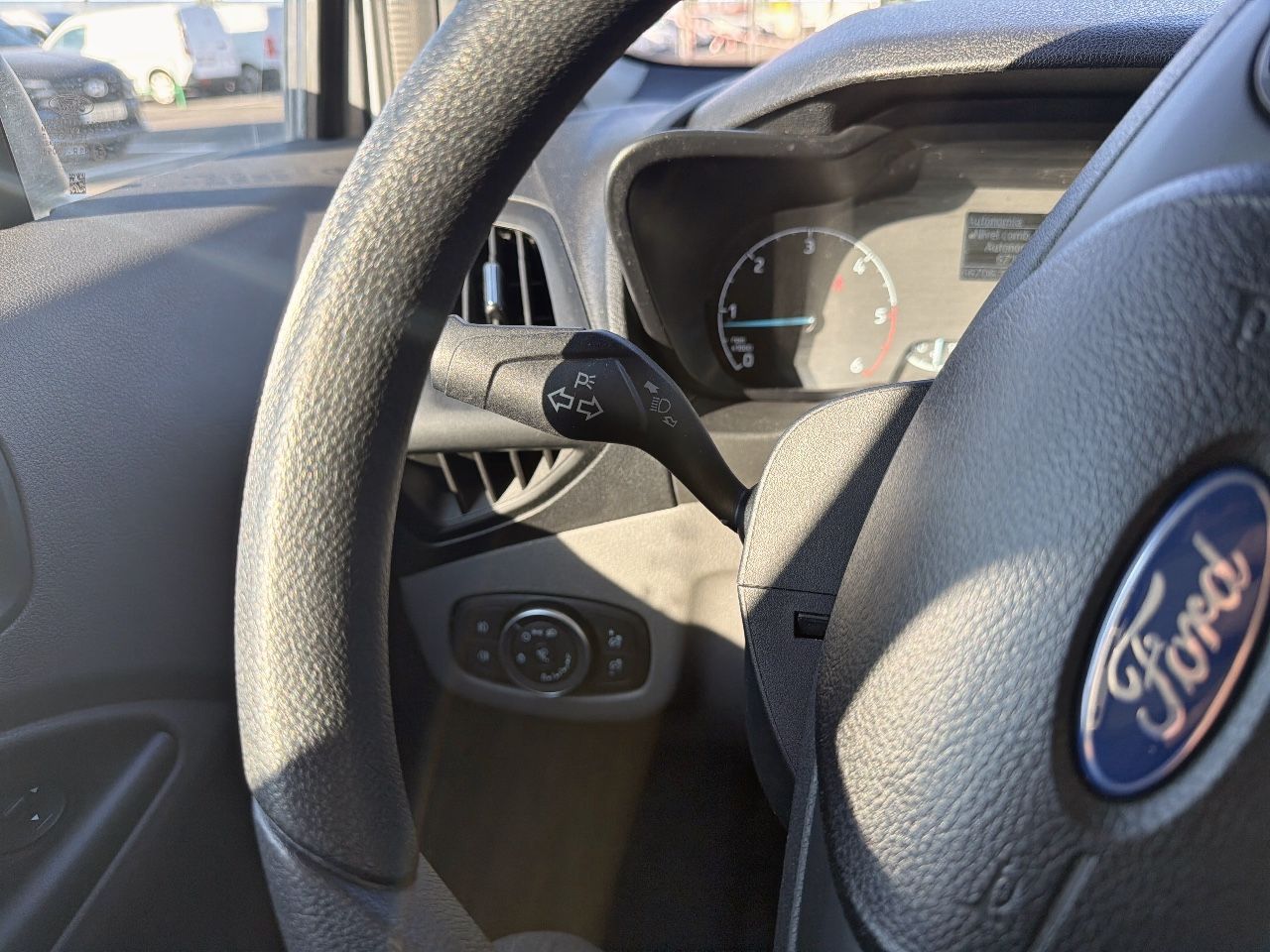 Ford Transit Connect FT210 L2 TREND 100CV - Foto 21