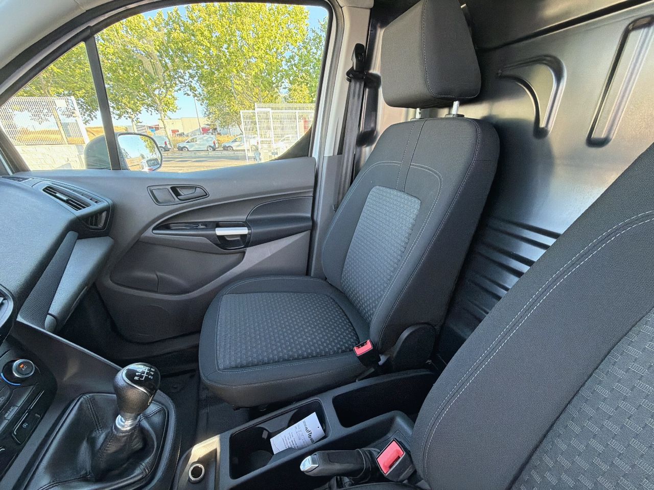 Ford Transit Connect FT210 L2 TREND 100CV - Foto 11