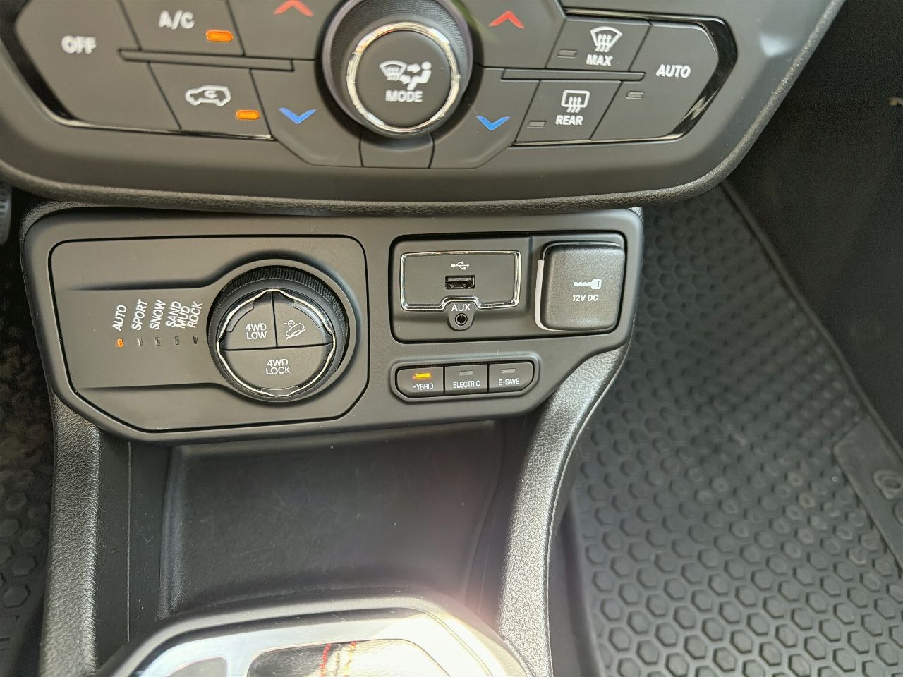 Jeep Renegade 4xe 1.3 PHEV 177 kW(240CV) Trailhawk AT - Foto 25