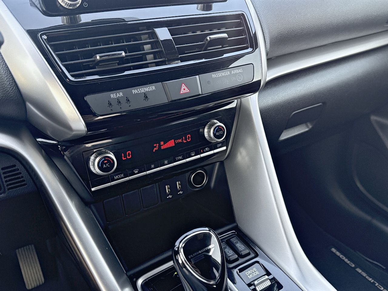 Mitsubishi Eclipse Cross PHEV Kaiteki 4WD - Foto 28
