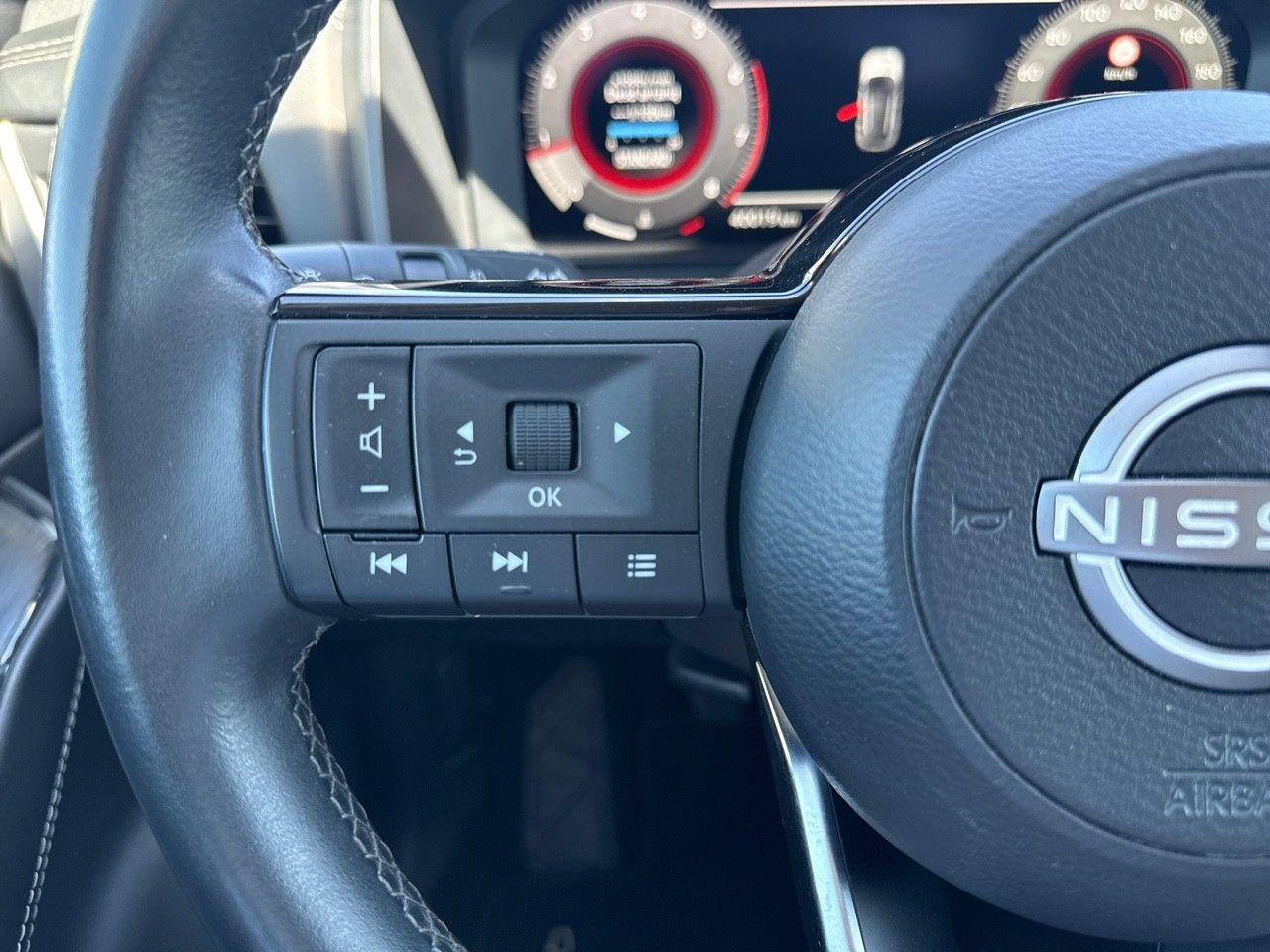 Nissan Qashqai DIG-T 103kW (140CV) mHEV 4x2 Tekna - Foto 16