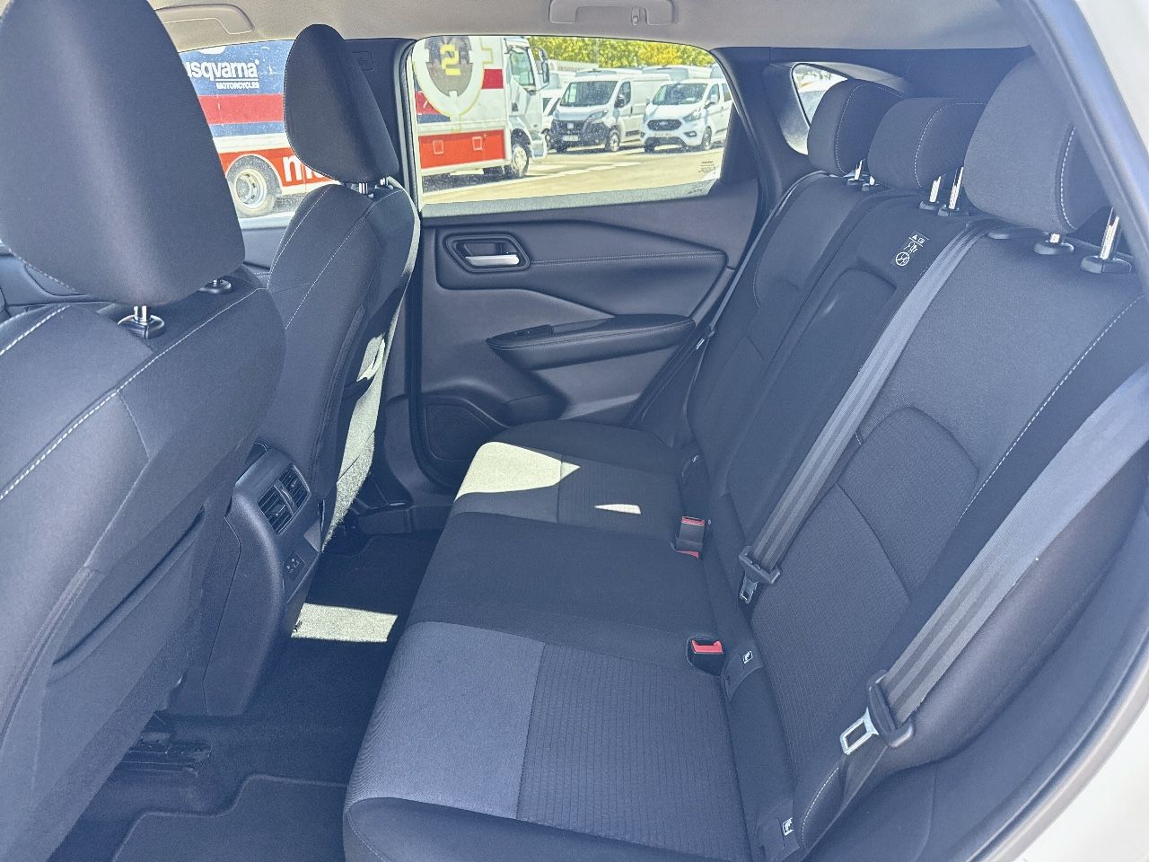 Nissan Qashqai DIG-T 103kW (140CV) mHEV 4x2 Tekna - Foto 11