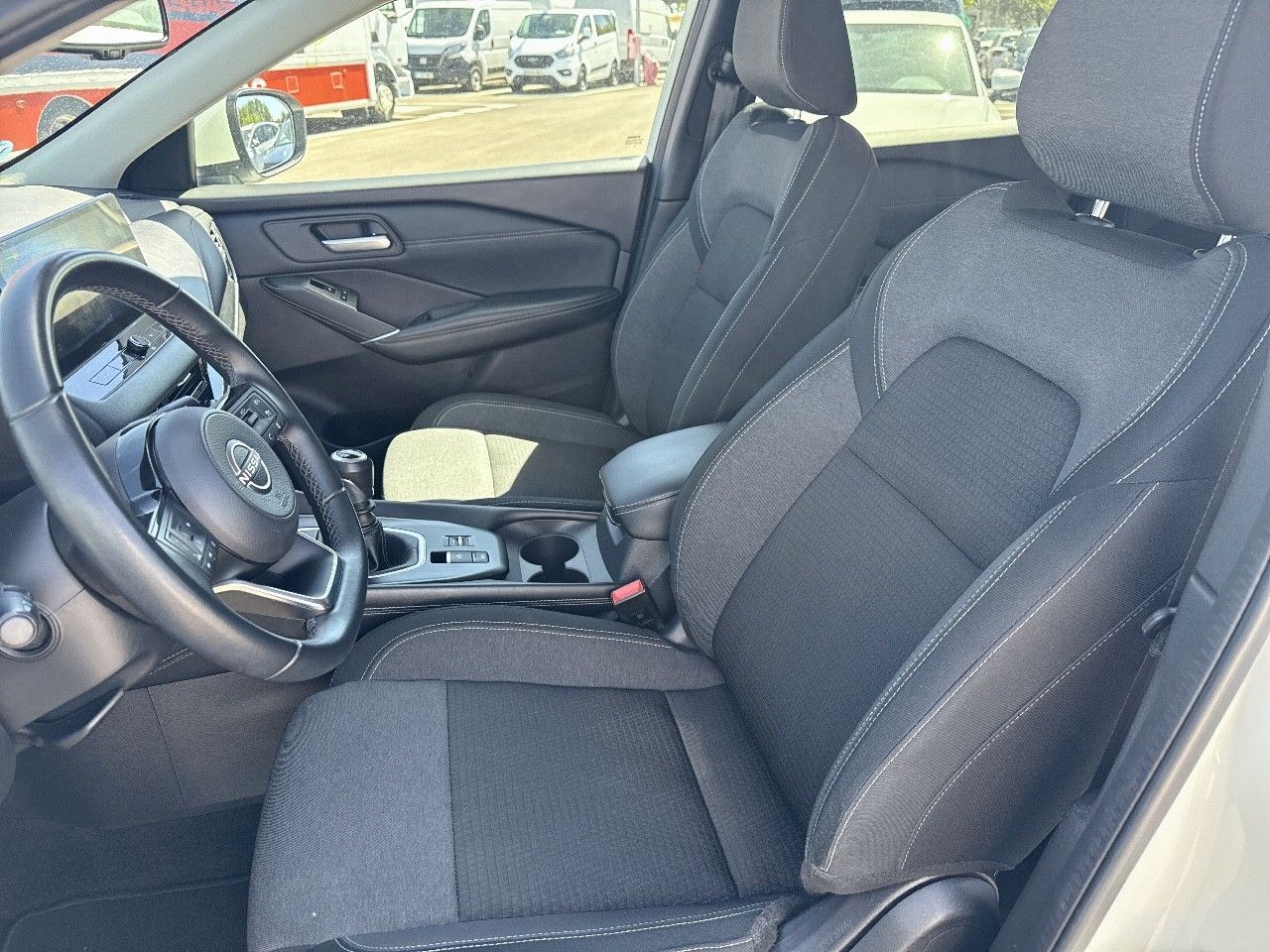Nissan Qashqai DIG-T 103kW (140CV) mHEV 4x2 Tekna - Foto 10