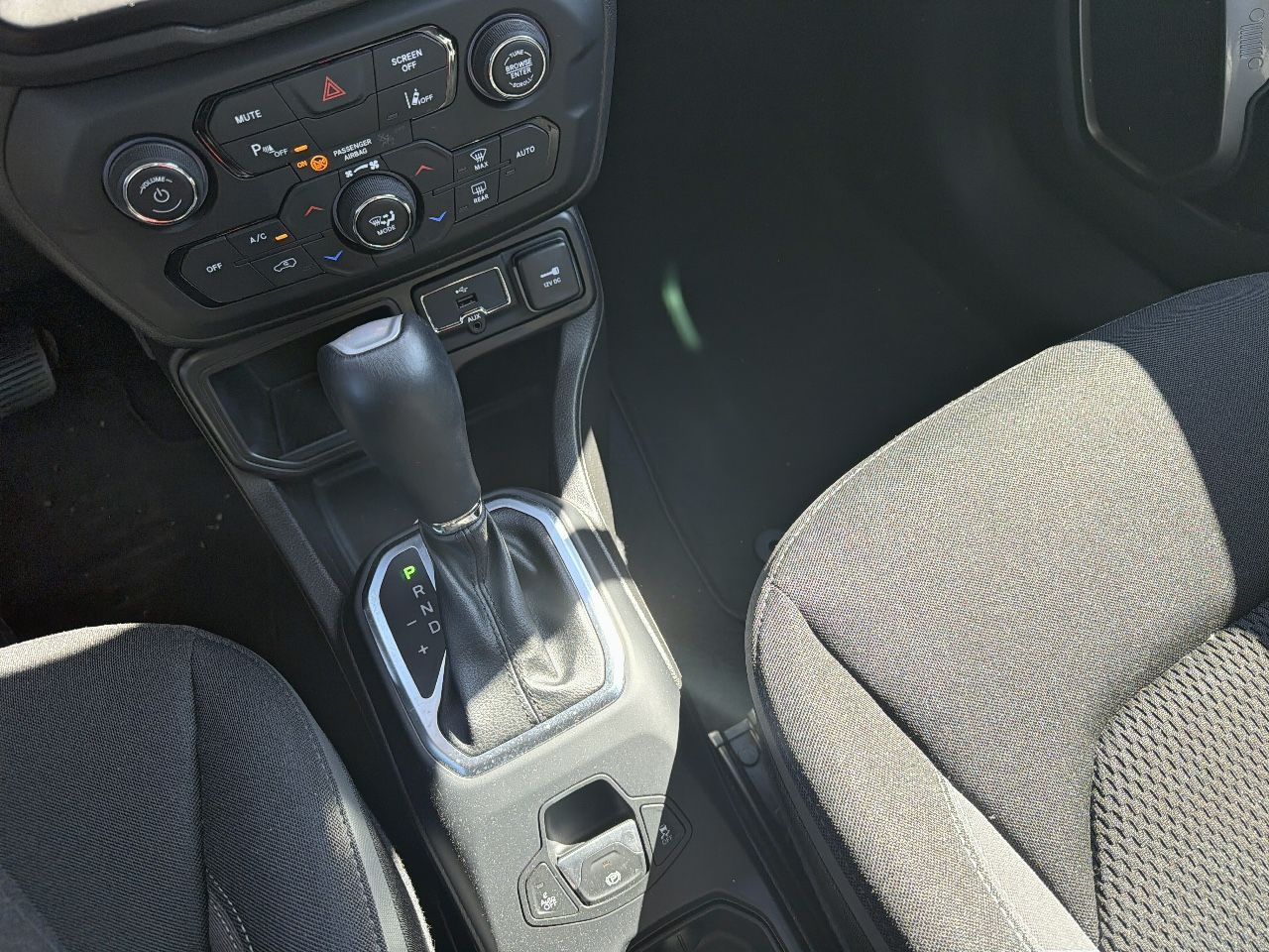Jeep Renegade eHybrid 1.5 96kW(130CV) Limited ATX - Foto 23