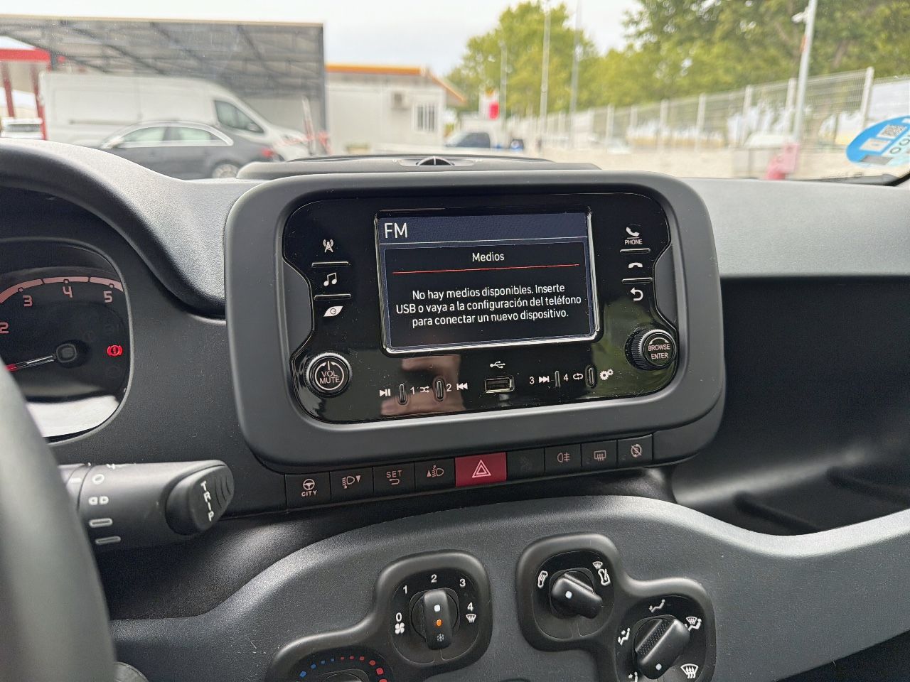 Fiat Panda City Life Hybrid 1.0 Gse 51kw (70CV) - Foto 23