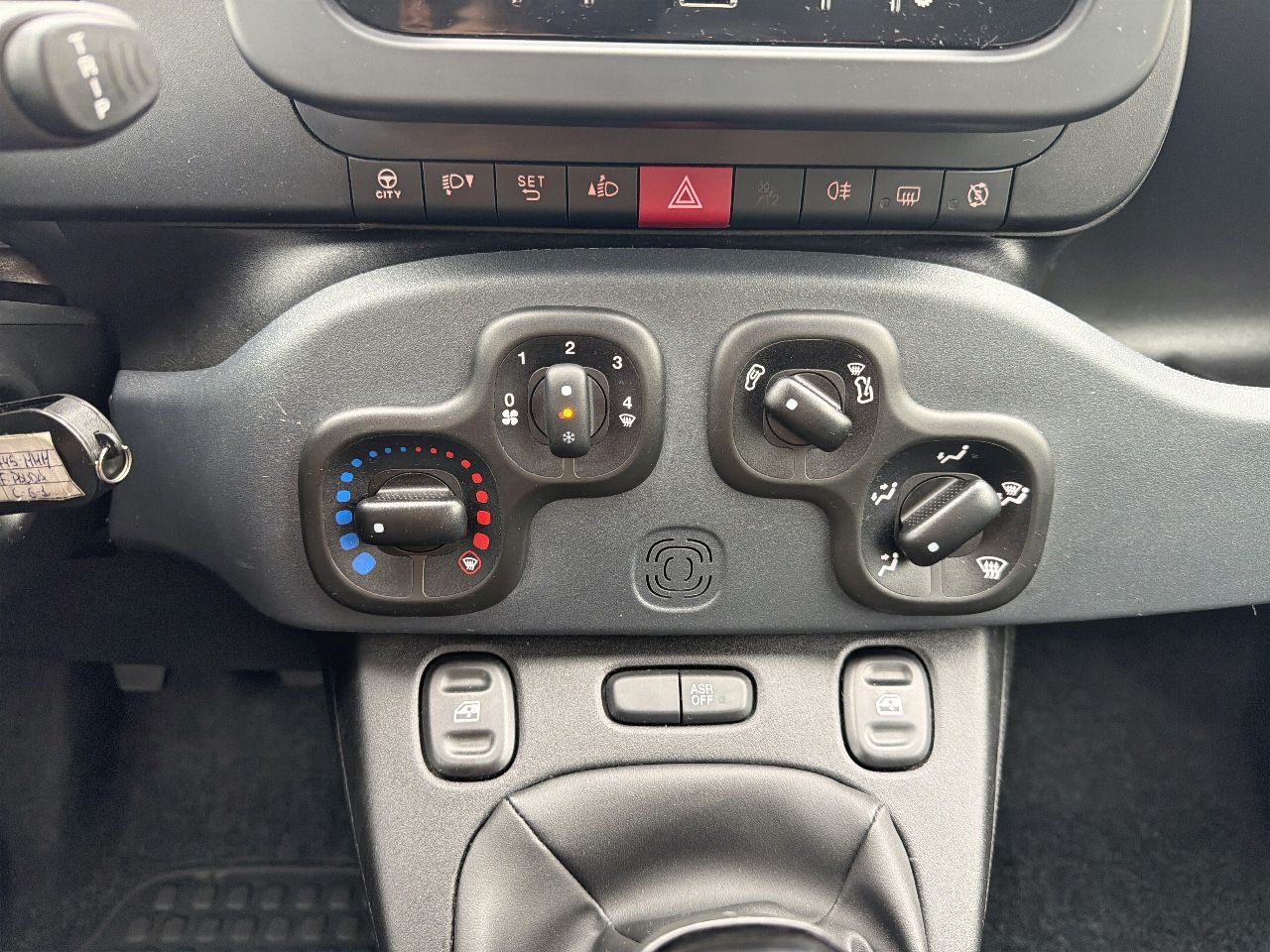 Fiat Panda City Life Hybrid 1.0 Gse 51kw (70CV) - Foto 21