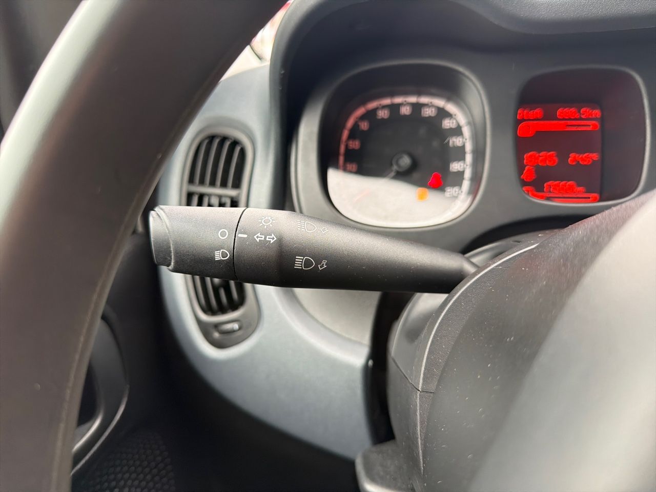 Fiat Panda City Life Hybrid 1.0 Gse 51kw (70CV) - Foto 17