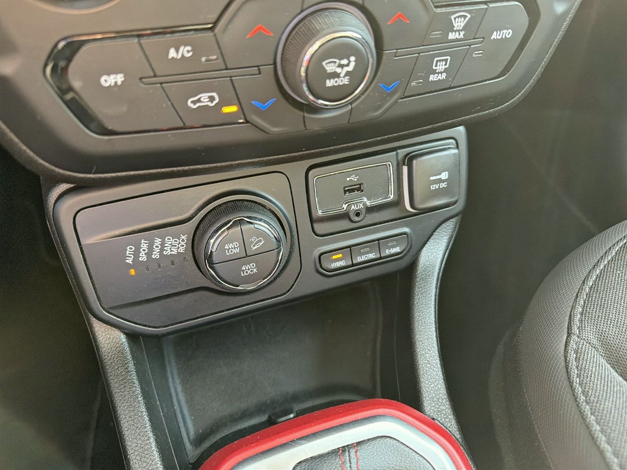 Jeep Renegade Trailhawk 1.3 PHEV 177kW (240CV) AT AWD - Foto 26