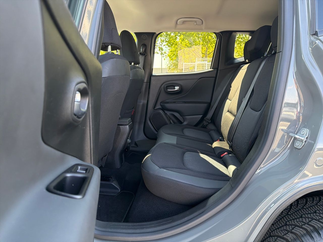 Jeep Renegade Trailhawk 1.3 PHEV 177kW (240CV) AT AWD - Foto 11