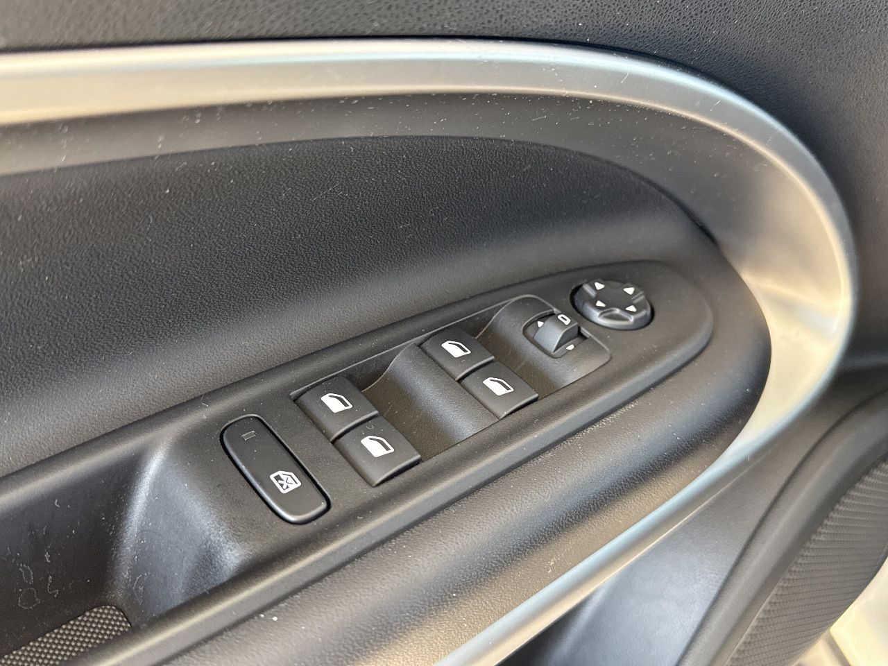 Jeep Avenger 1.2 G 74kW (100CV) Altitude - Foto 13