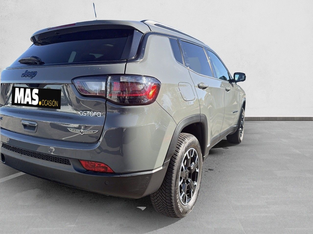 Jeep Compass 4Xe 1.3 PHEV 177kW Trailhawk AT AWD - Foto 13